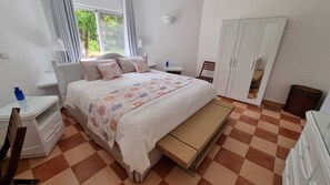 4 habitaciones, wifi y ropa de cama 