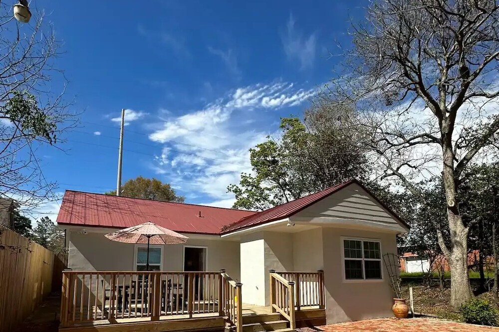 Railroad Cottage