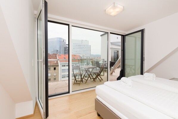 Tabla de planchar con plancha y wifi gratis