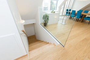 Deluxe Apartment | Living area