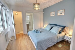 2 chambres, fer et planche à repasser, Wi-Fi gratuit, draps fournis