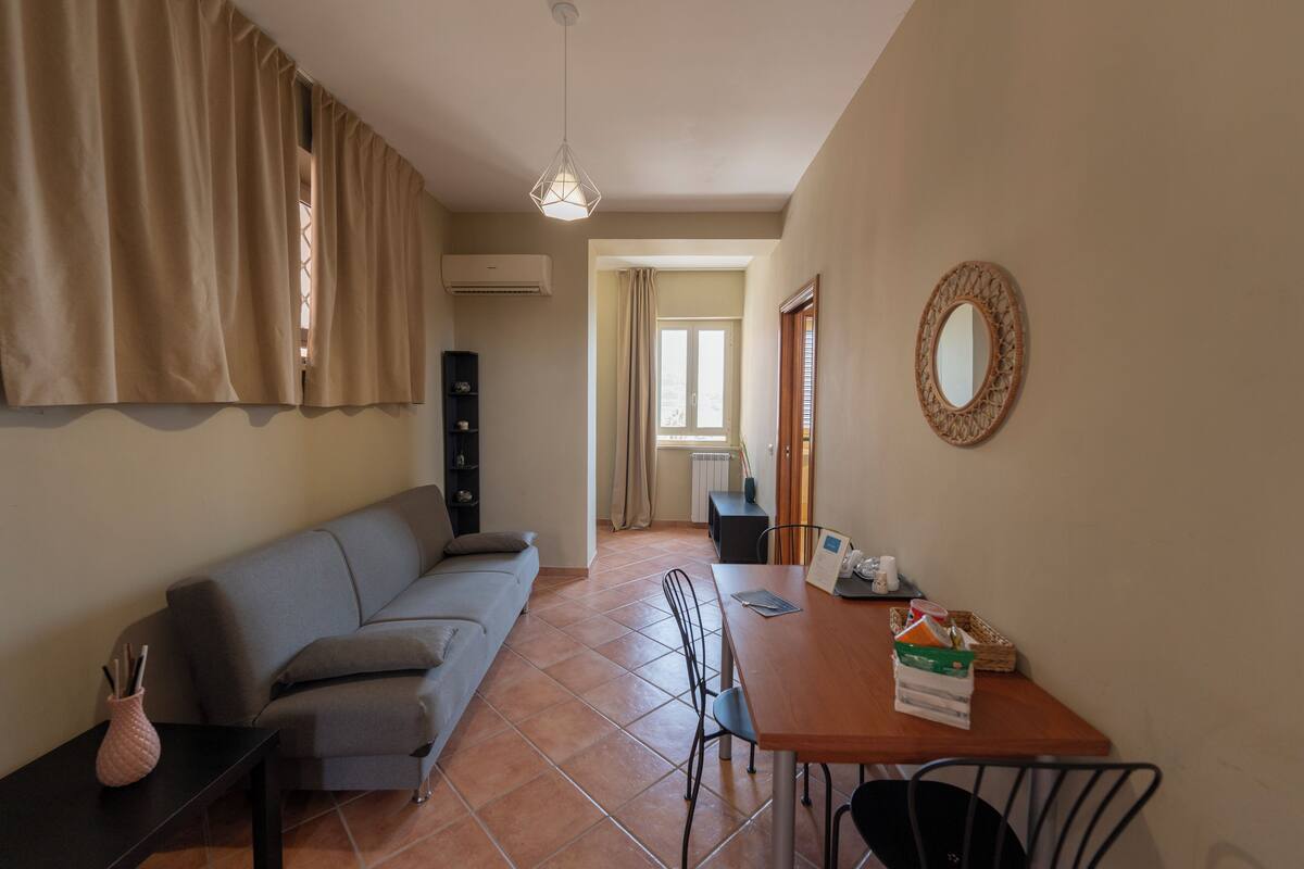 Family Townhome | Living area