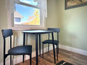 Dining - Sunny Downtown Arcata Apartment (Arcata)