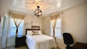 2 quartos, escrivaninha, Wi-Fi de cortesia, roupa de cama