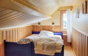 4 soverom og reiseseng for barn