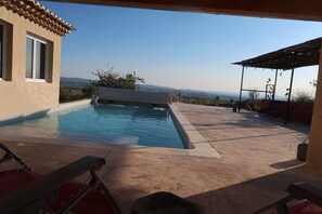 Piscine extérieure, piscine chauffée