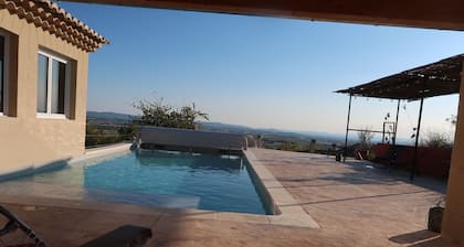 Atypical house with 6 bedrooms and 5 bathrooms near the Saou forest