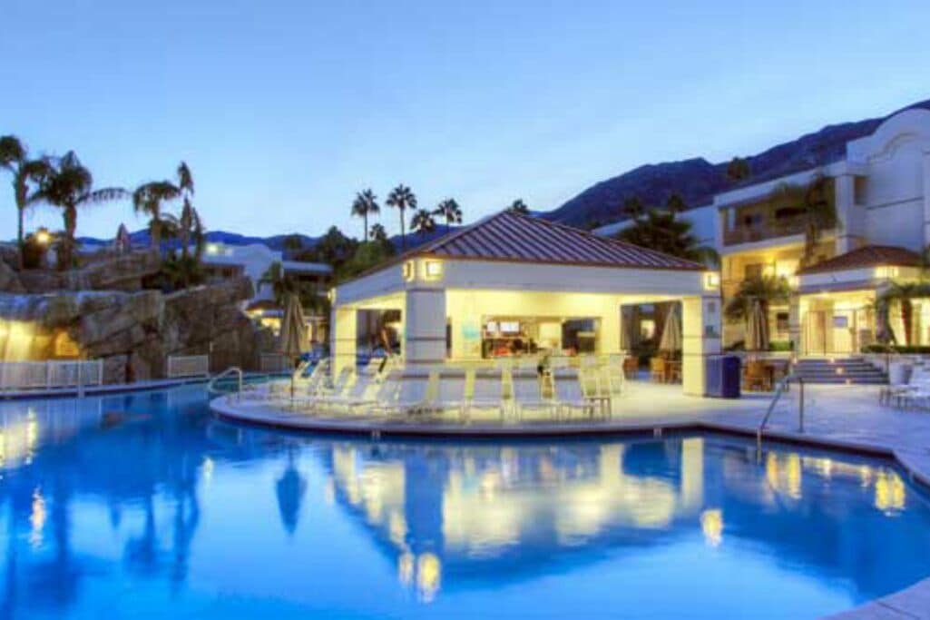 Relax & Enjoy this 1BDR at Palm Canyon Resort!