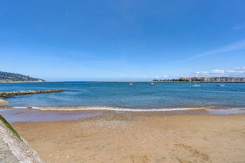 Bright apartment in Hondarribia | Center | 3BR, IR Property Management