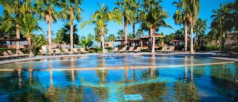 屋外プール、温水プール