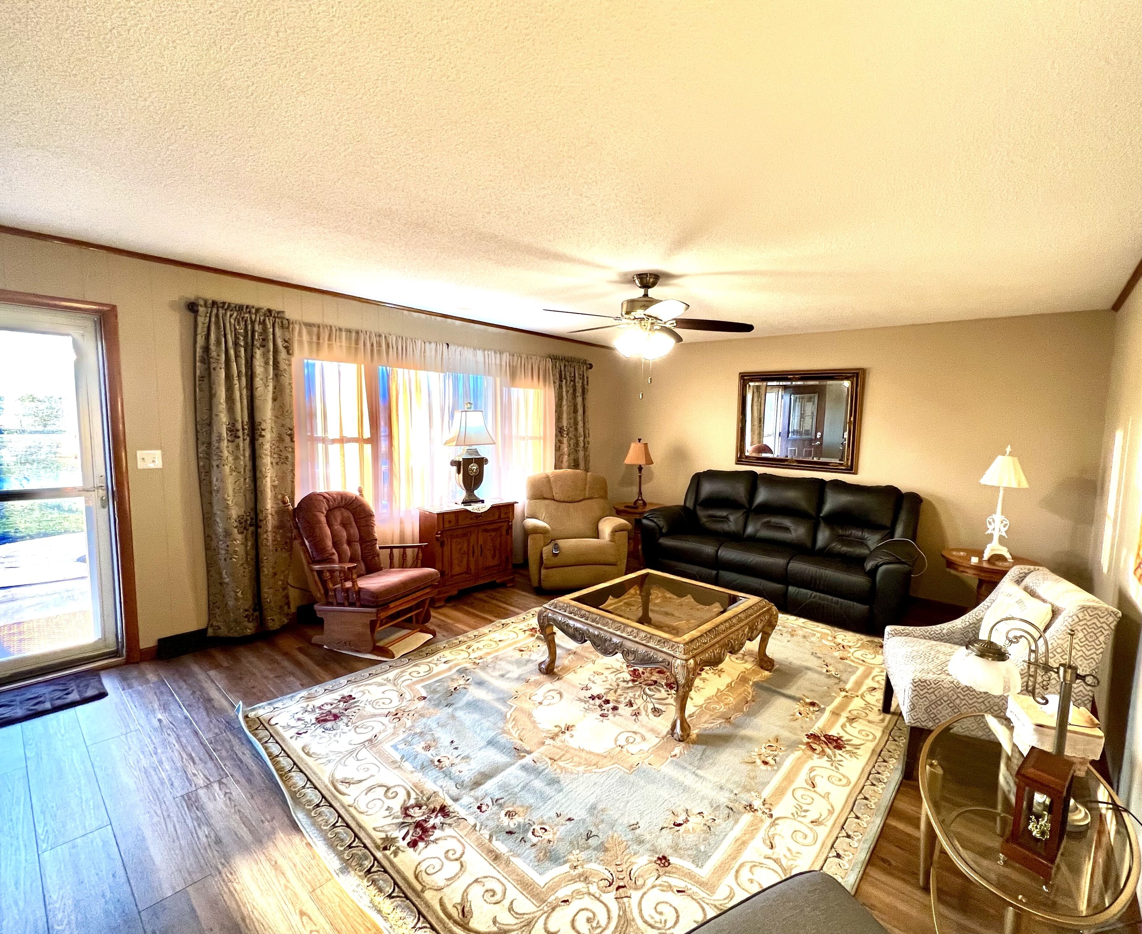 Mark Twain Lake house with 20 acres of privacy & minutes from MTL boat ramps.