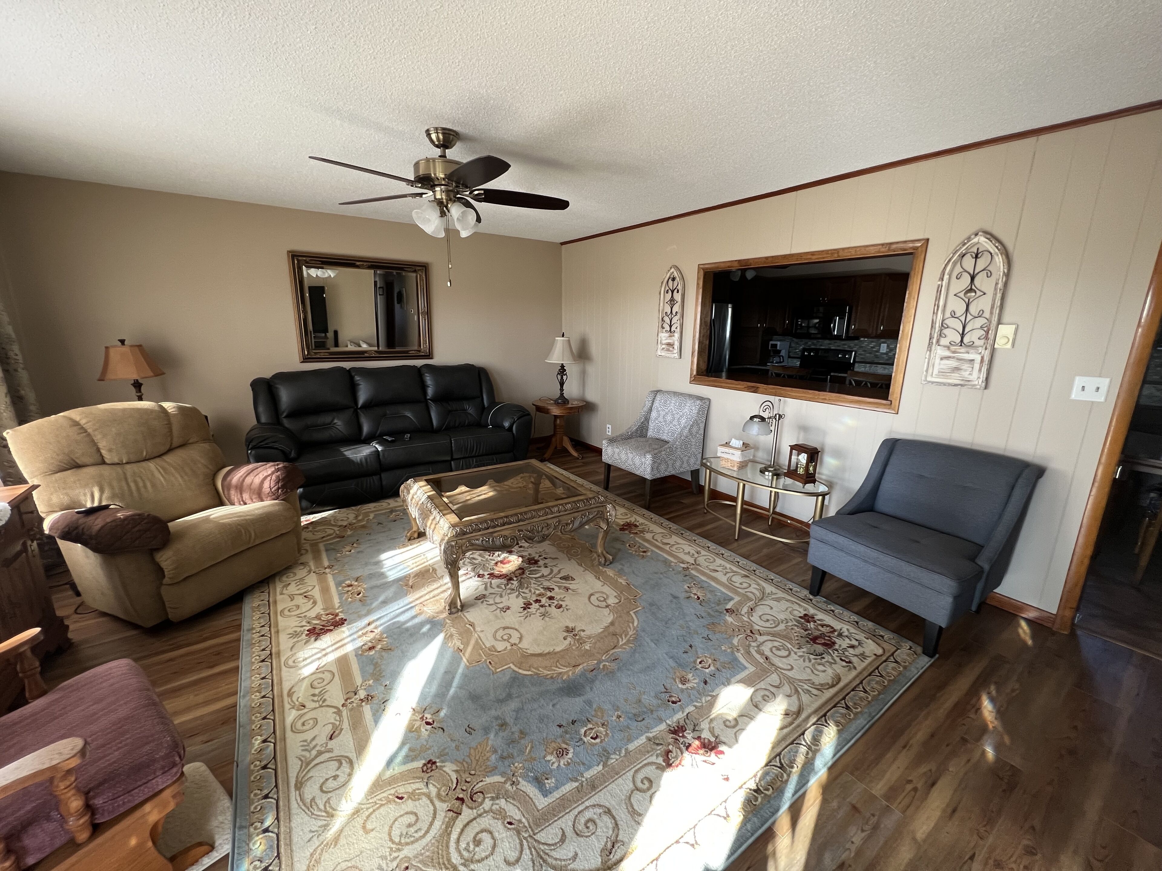 Mark Twain Lake house with 20 acres of privacy & minutes from MTL boat ramps.