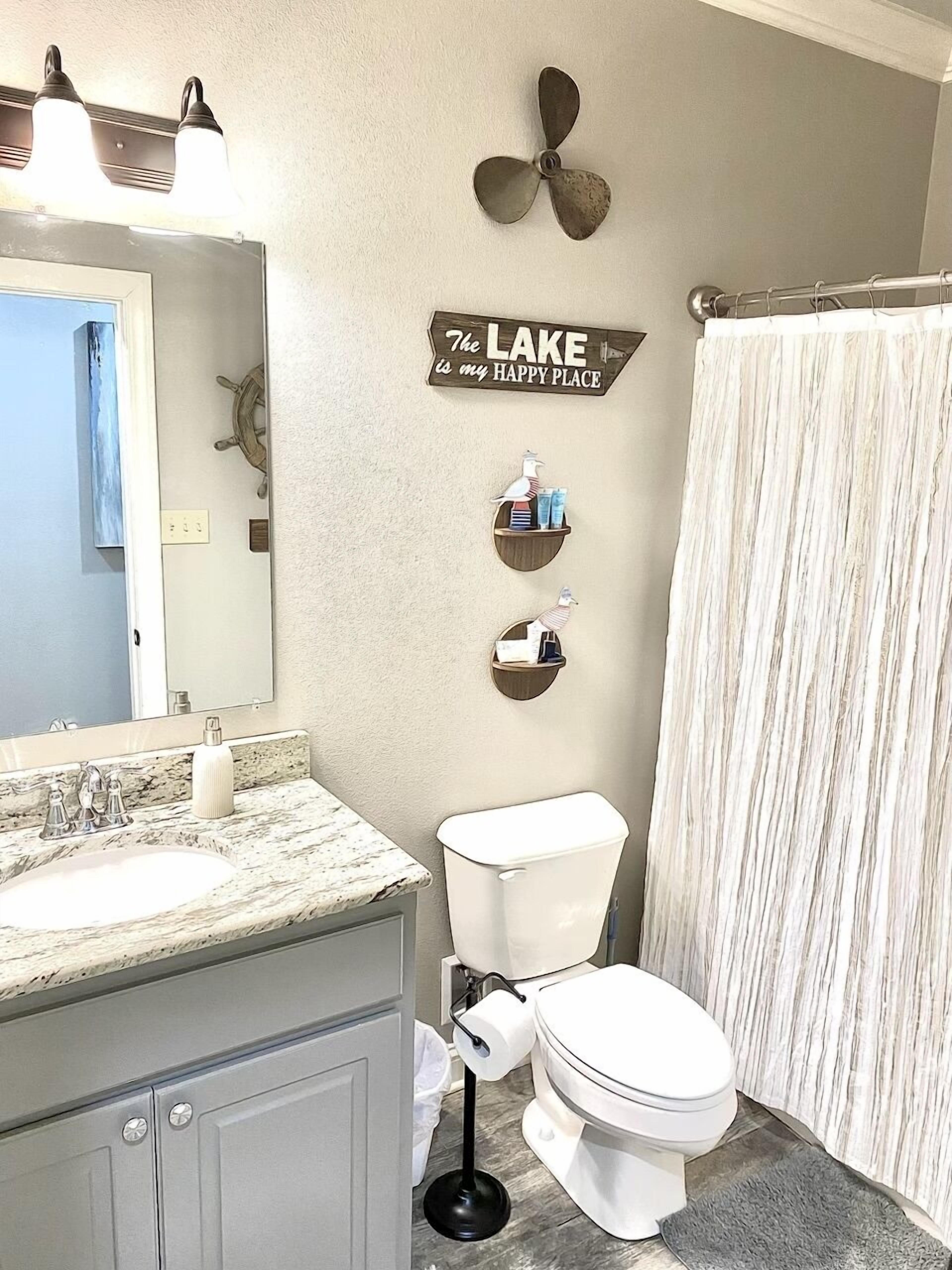 Newly remodeled 3 bedroom, 2 bath home on Lake Hamilton w/ a boat dock.