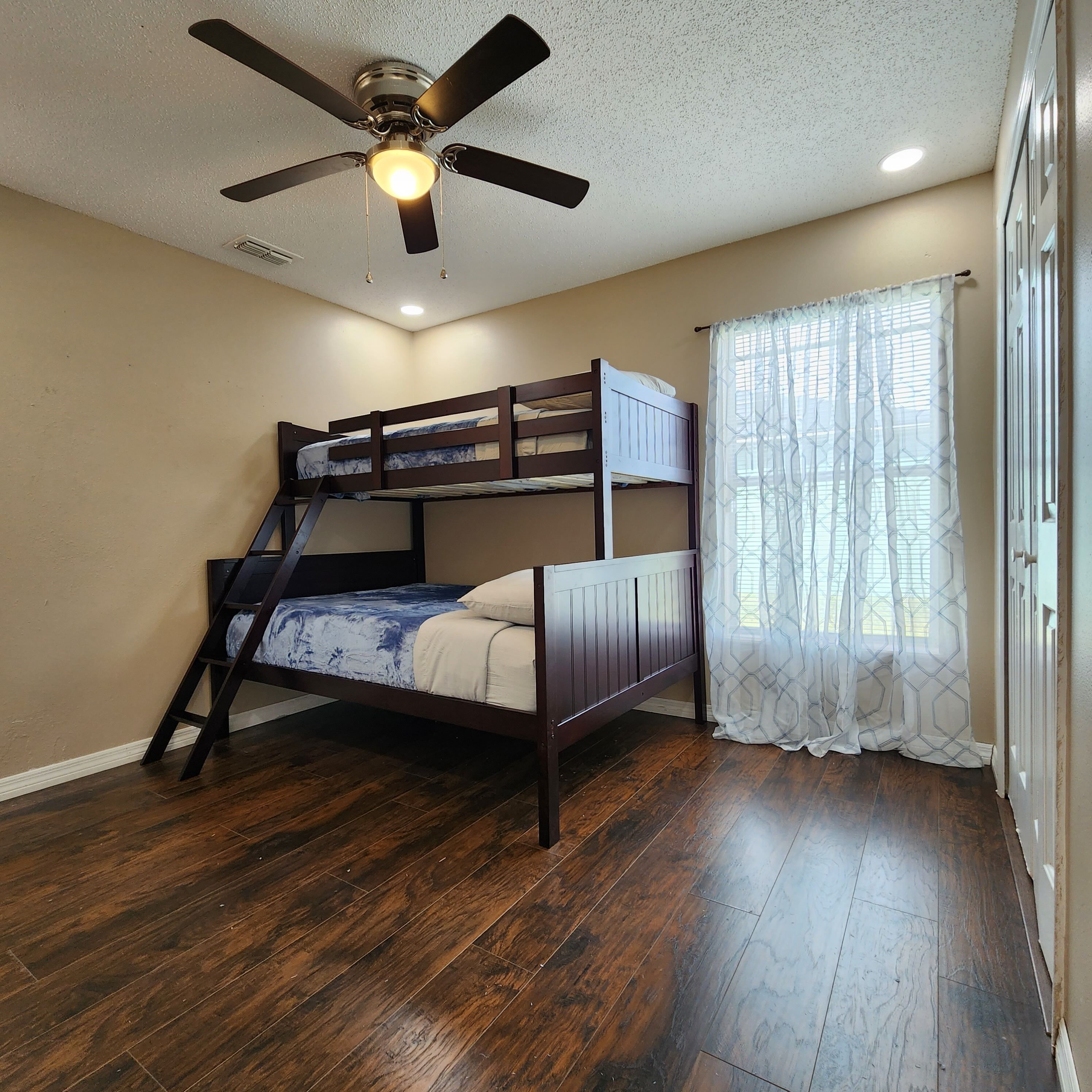 Private Kissimmee home near Disney, Legoland and more!