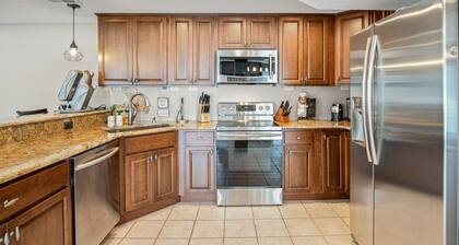 Lake Life: Amazing Weekday Specials! Dock, Swim Mat, Cove Water