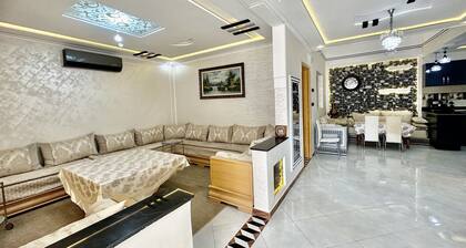 Pleasant well equipped Villa with Terrace & Garage & Fiber 