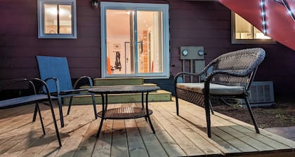 In town, close to the trails, fully fenced in yard!