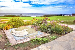 Front of property - WIVC La Paloma Resort - Your Vacation Escape to Rosarito, Swimming Pool & Short Walk To The Beach (Playas de Rosarito)