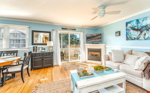 Téléviseur connecté, foyer, livres