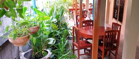 Outdoor dining