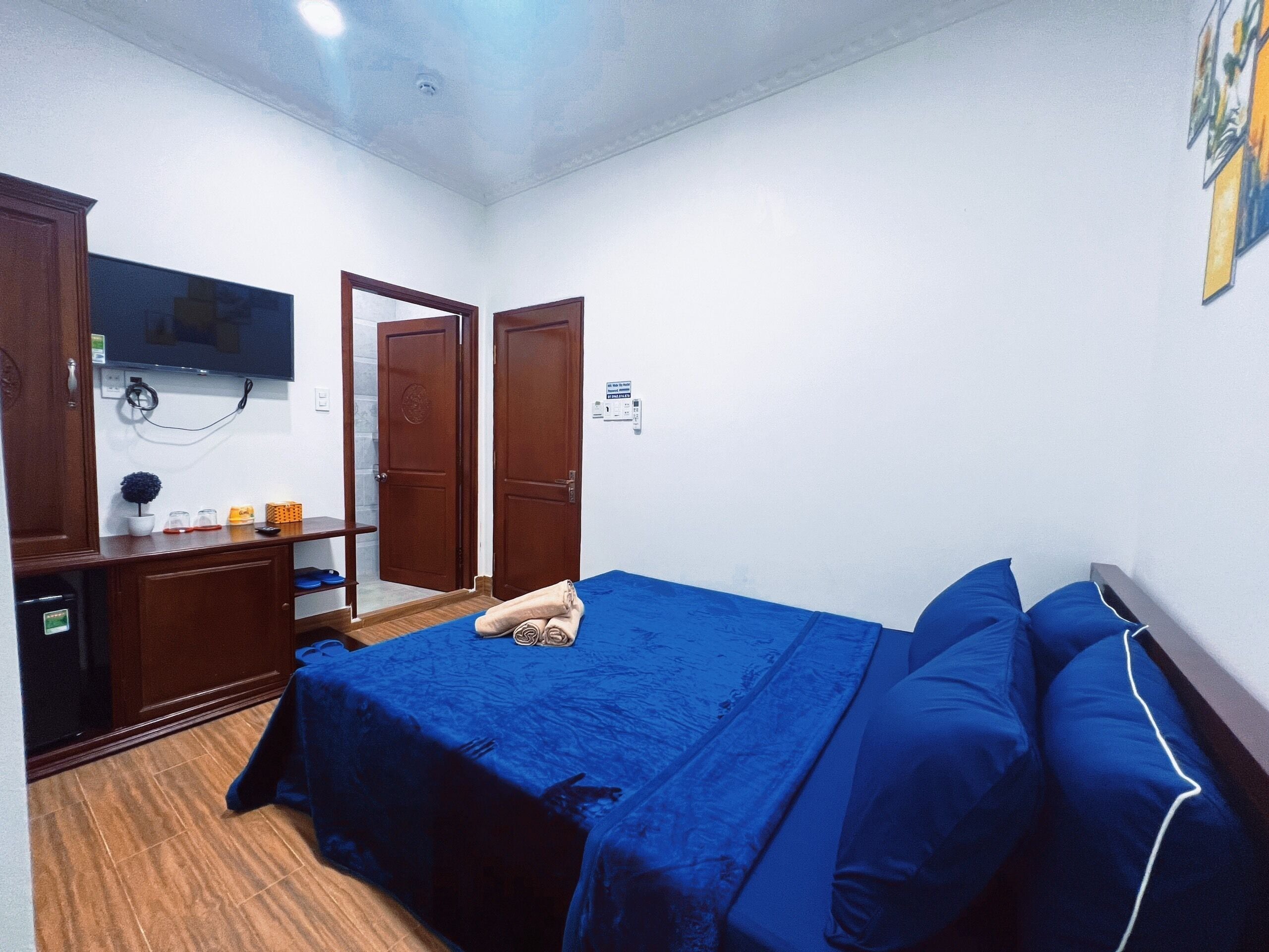 superior room | premium bedding, memory-foam beds, minibar, desk