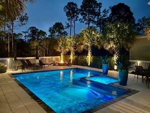 A heated pool, a lap pool - Private Heated Saltwater Pool & Hot Tub - Fire Pit, 4 bikes, Free Pickleball and opt'l Golf Cart (Santa Rosa Beach)