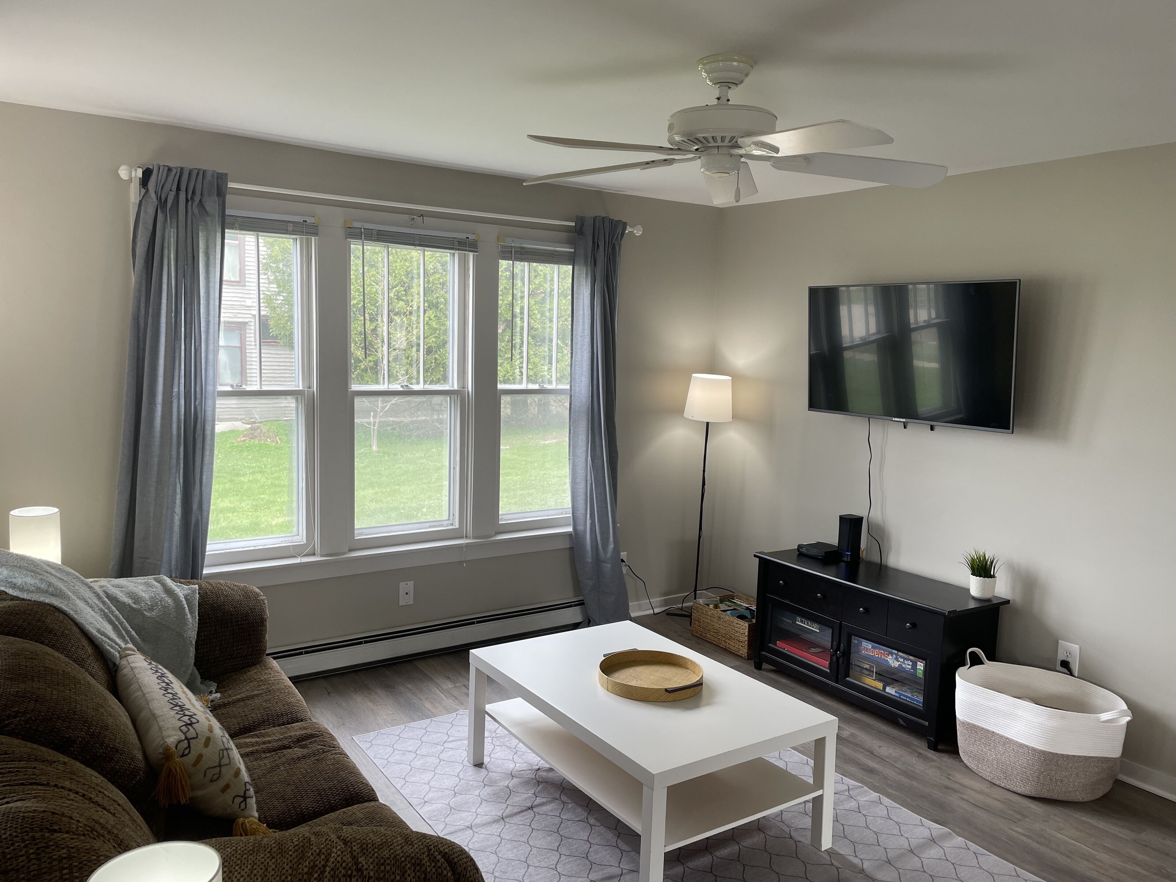 Up North Cottage: Walk to Crystal Lake, downtown & Betsie Valley Bike Trail  