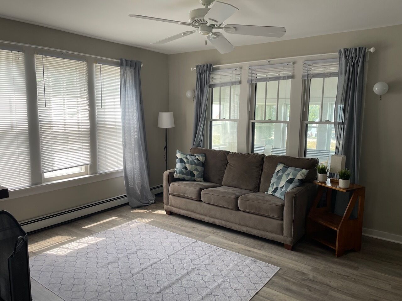 Up North Cottage: Walk to Crystal Lake, downtown & Betsie Valley Bike Trail  