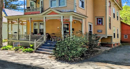 Blooming Inn