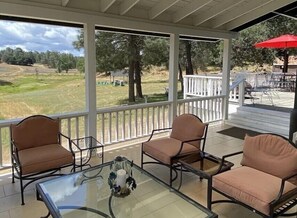 Outdoor dining - Seven Oaks Ranch Pine House (Santa Margarita)