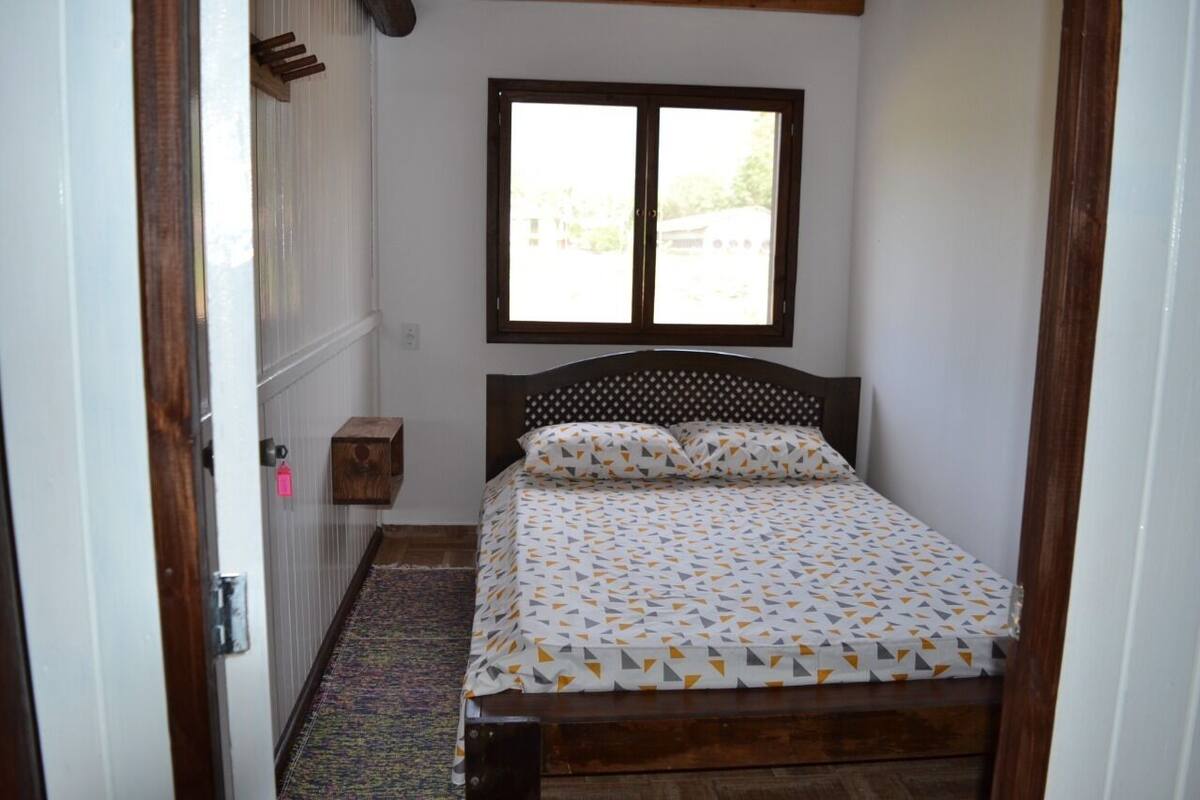 Economy Room, 1 Bedroom, Non Smoking, Mountain View