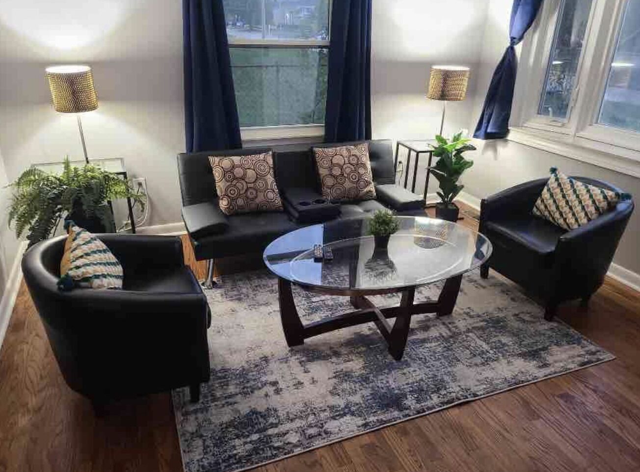 Cozy Home with Bonefire: 30 mins from Detroit/AA