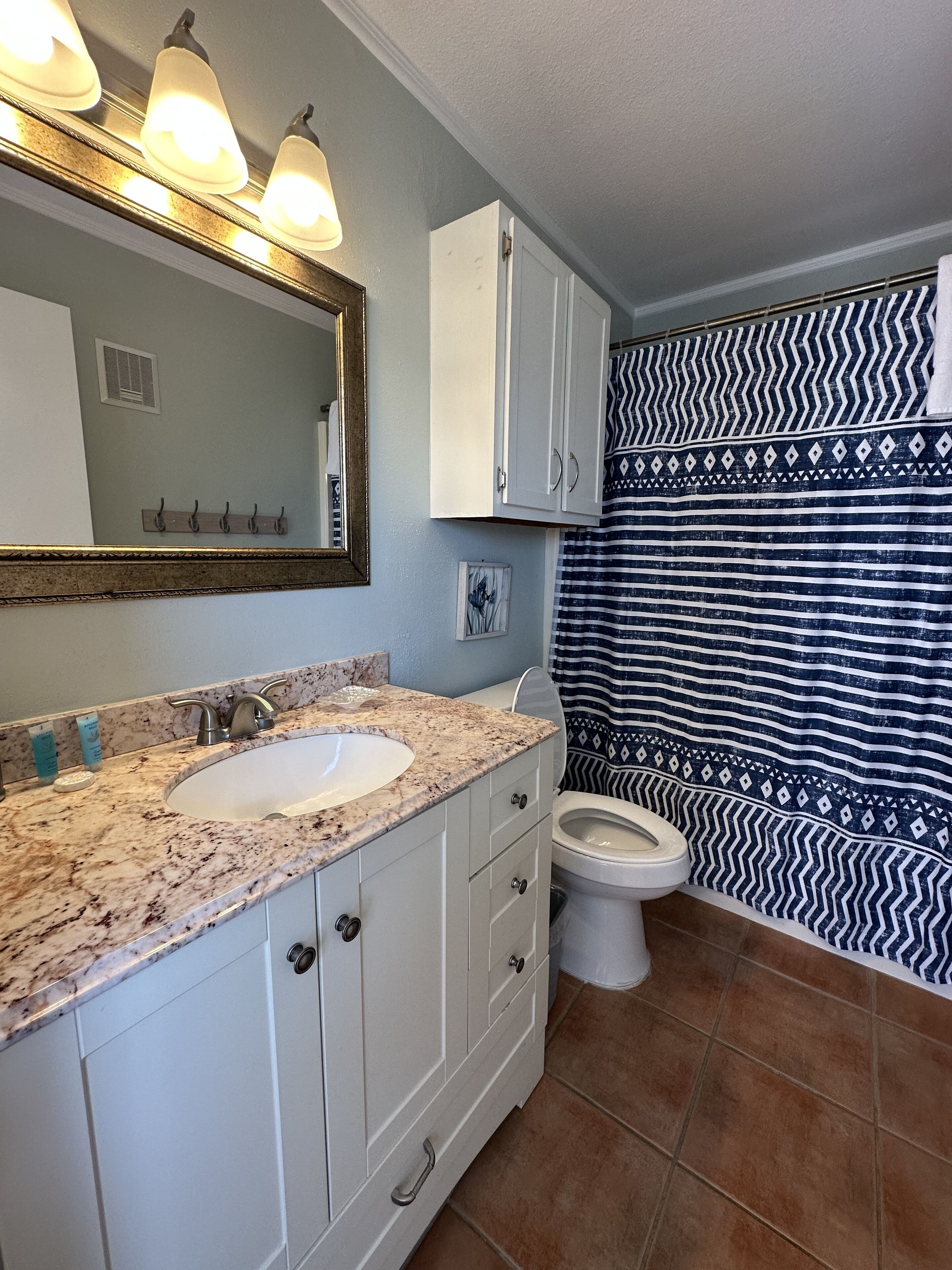 Catch It If Still Available - Canal Condo With Pool