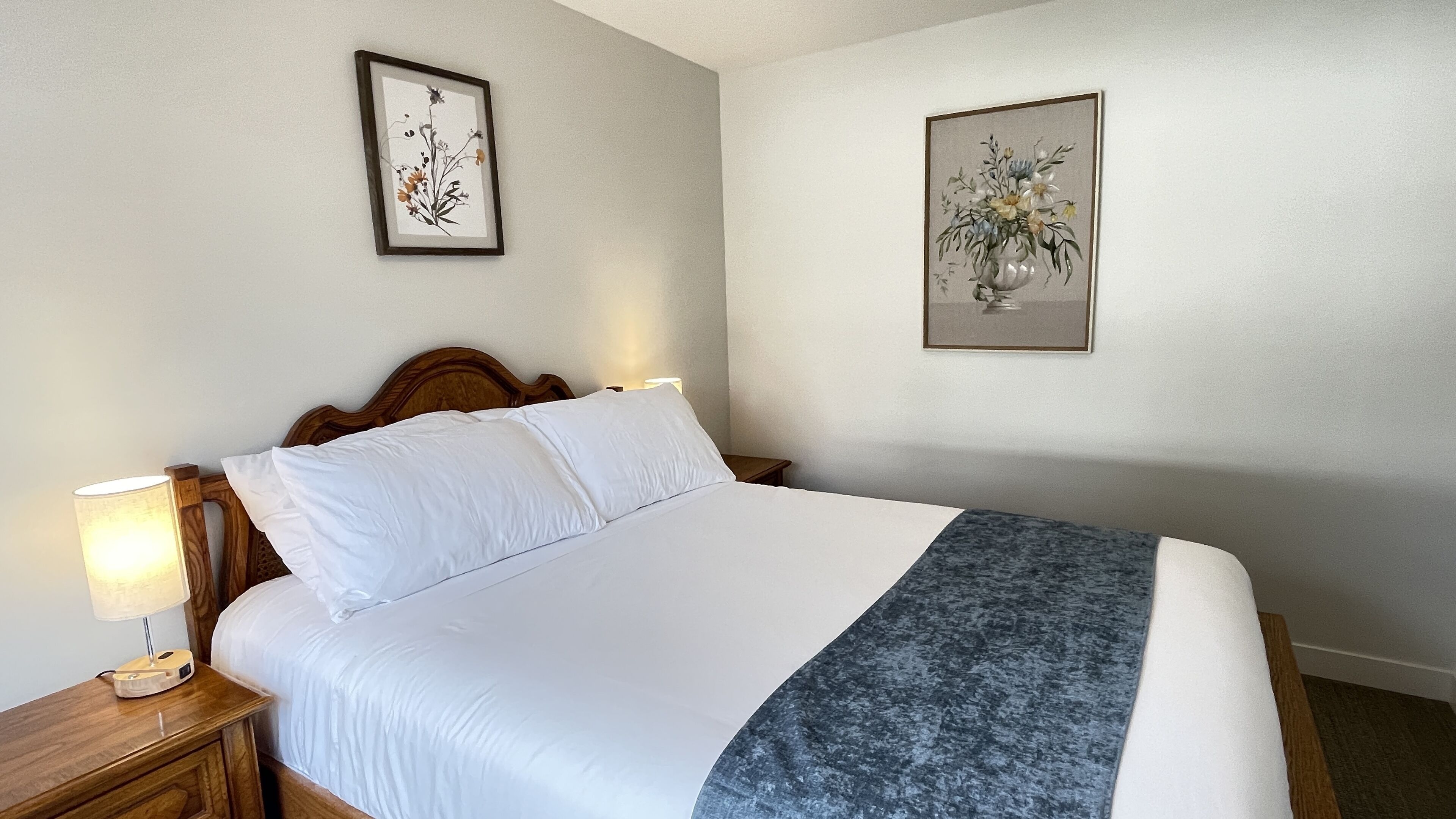 Canmore brand-new central located 2-bedroom vacation home with 2-bedrooms