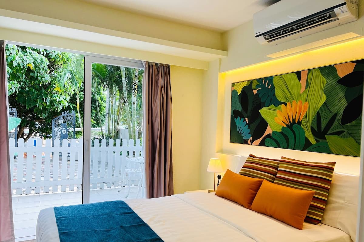 Sea View Garden (Pet Allowed) | In-room safe, desk, iron/ironing board, free WiFi