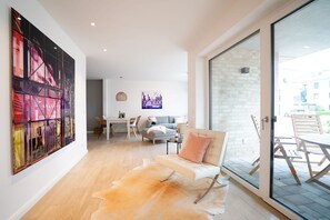 TV, video games, ping pong, stereo