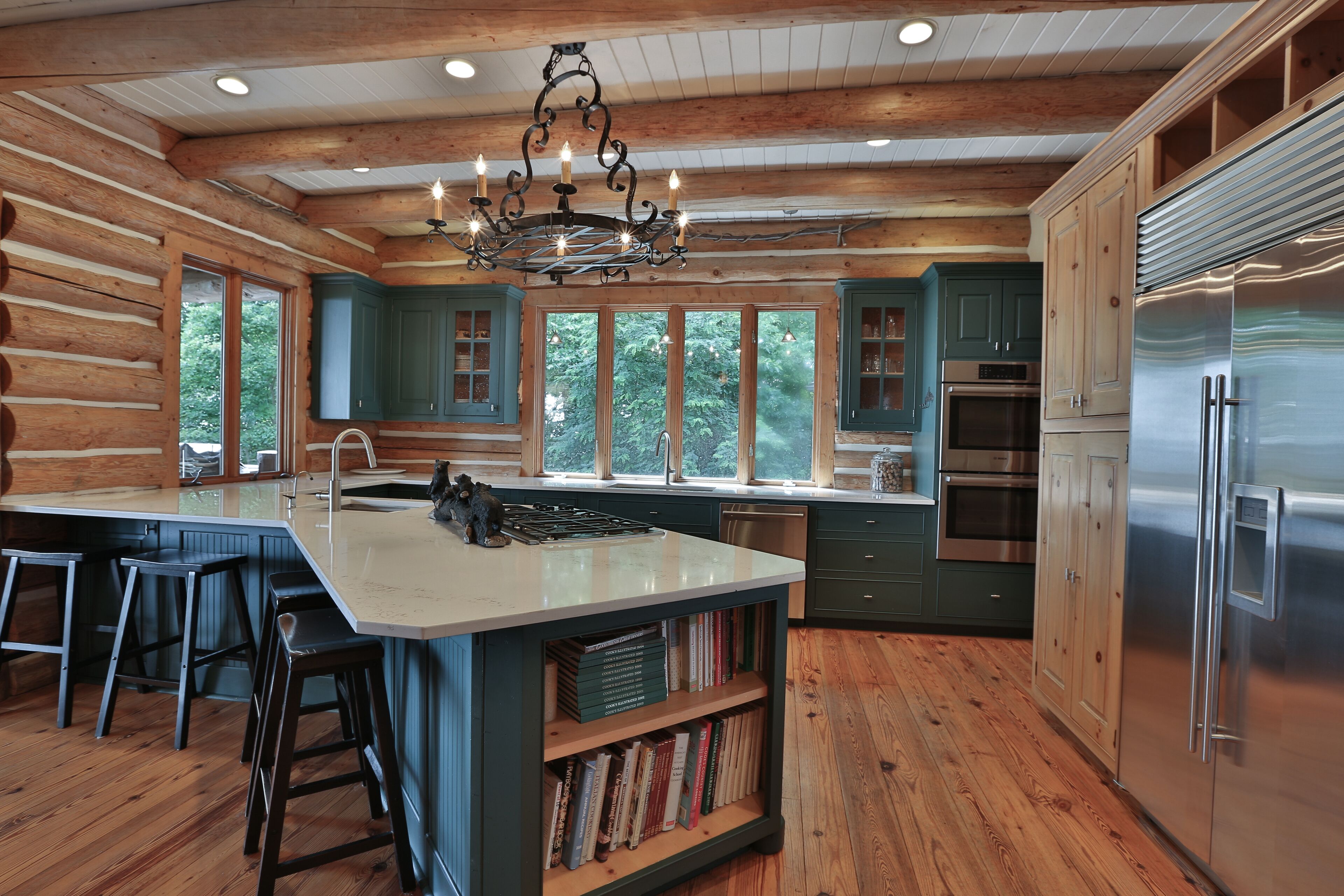 Highland Lodge, Big Canoe,  Year round view of Amicalola Falls, New Hot Tub!