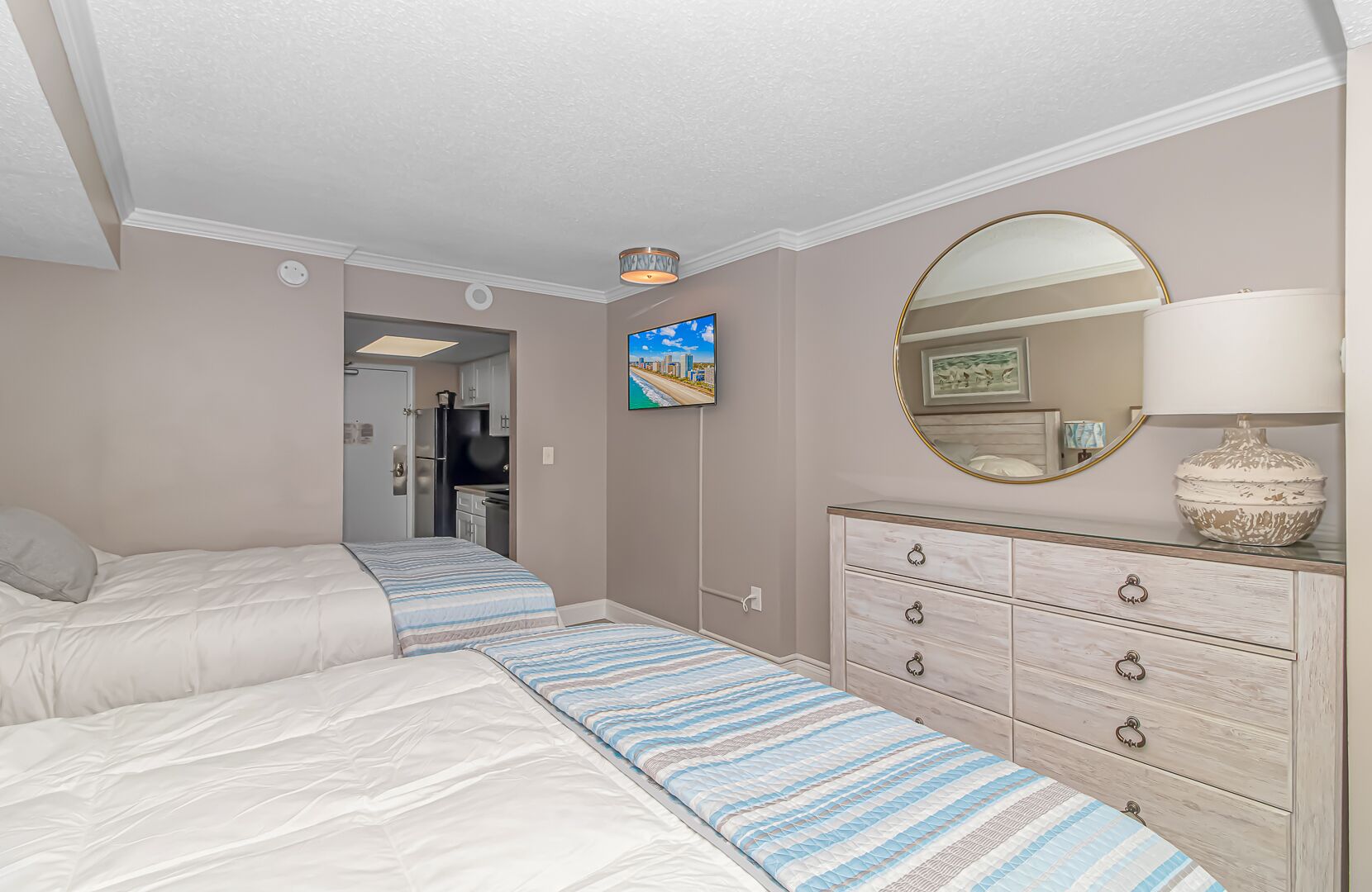 Amazing OCEAN FRONT Views!  Newly Renovated!   Walking Distance to All  Myrtle. 