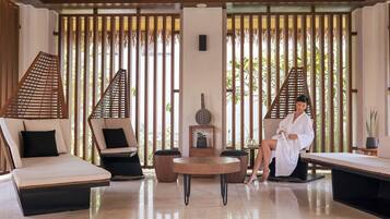Couples treatment rooms, sauna, steam room, body treatments