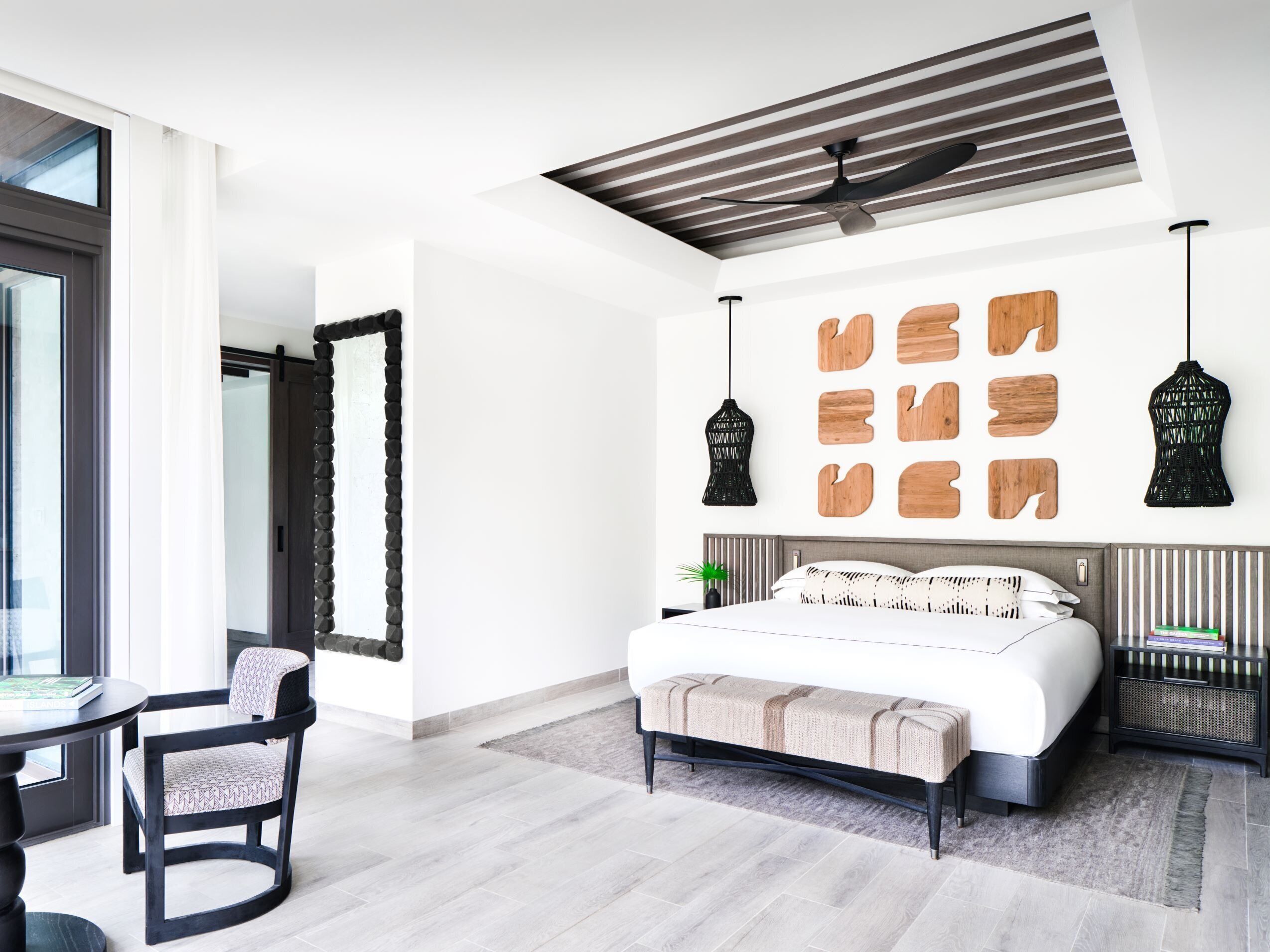Premium Room, 1 King Bed (Canopy View, Soaking Tub)
