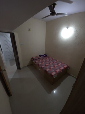 1 habitación y ropa de cama