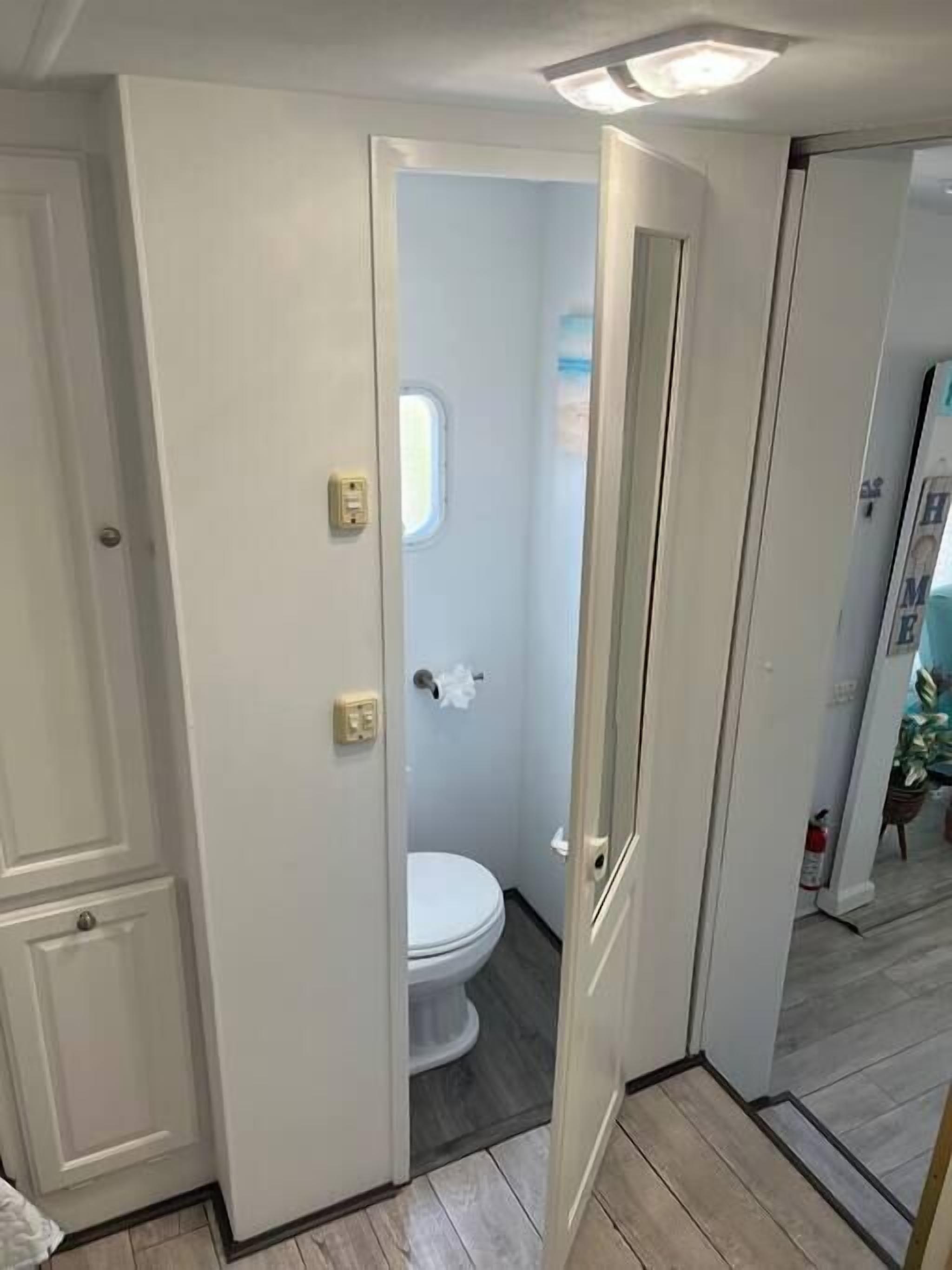 The Purple Pelican Inn/Private Hot Tub