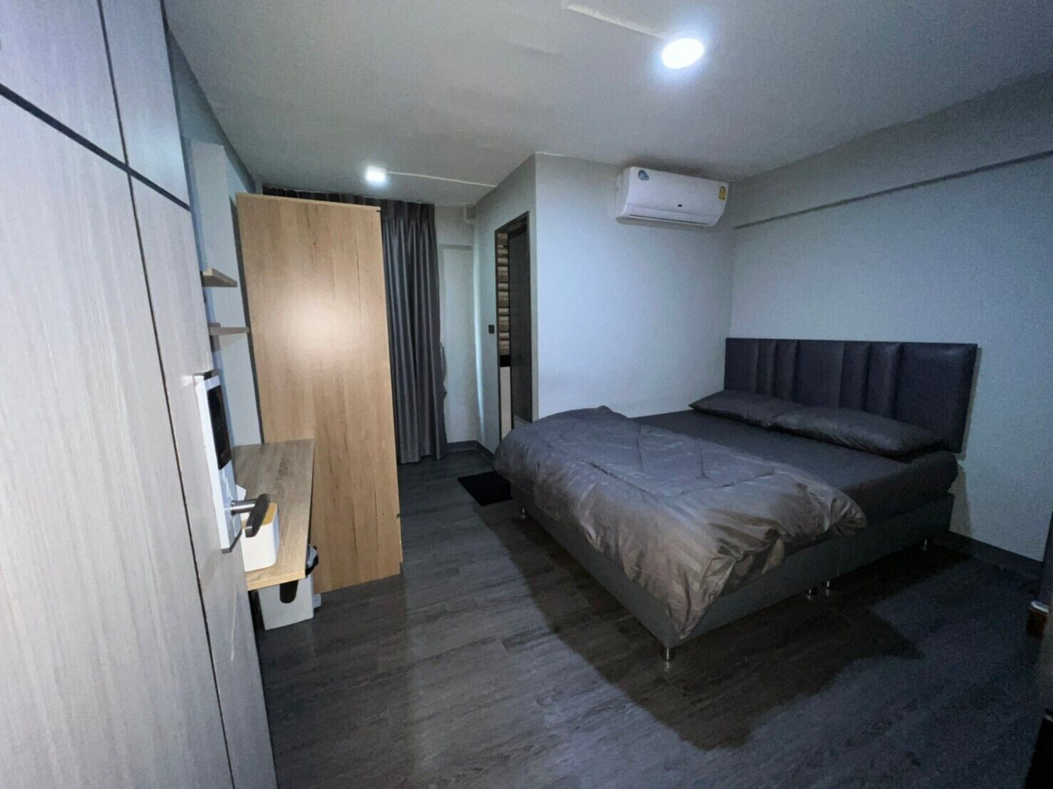 Superior Double Room, 1 Queen Bed | Minibar, individually decorated, individually furnished