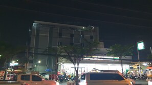 Exterior - W71  (Bangkok)