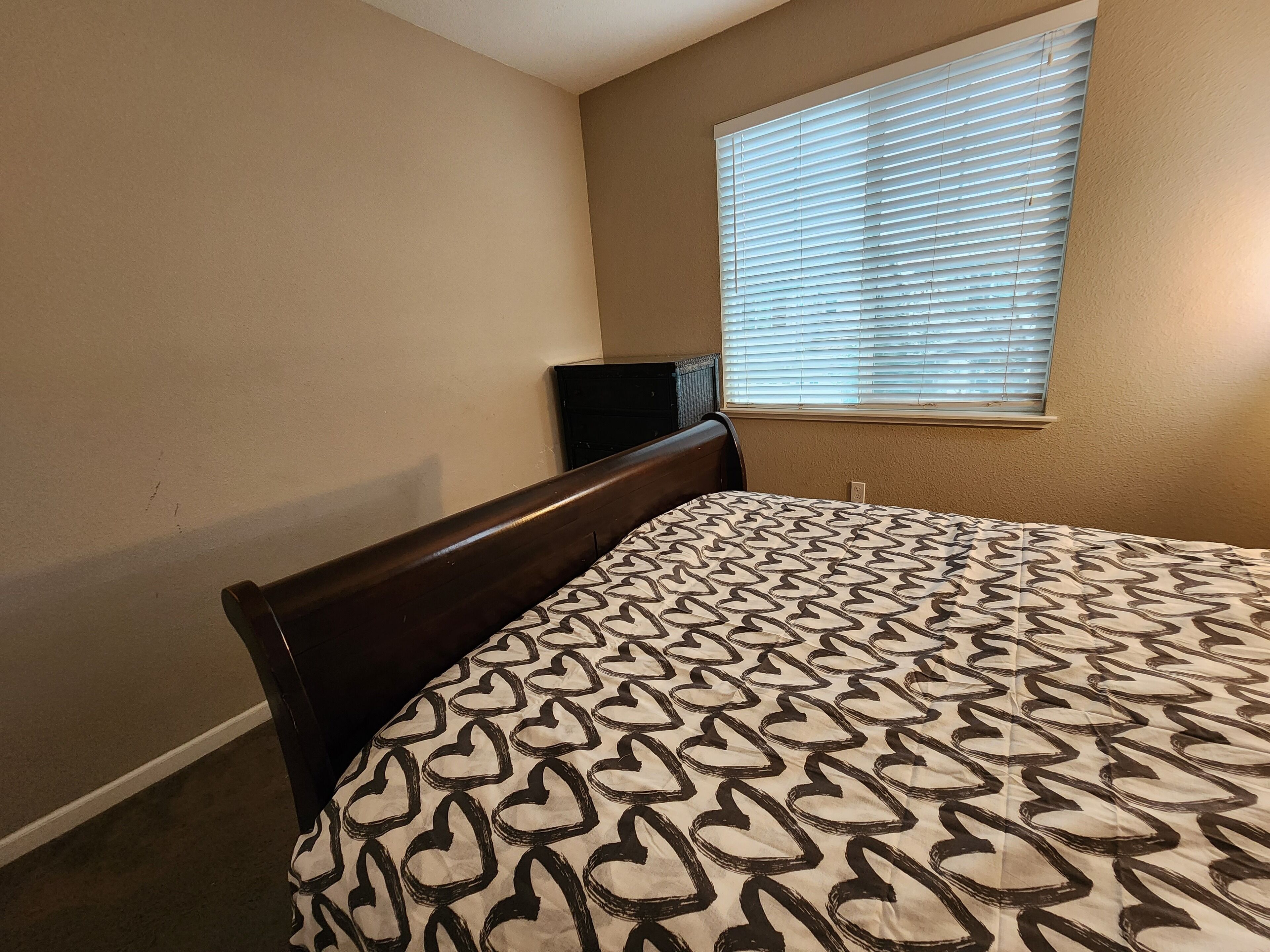 Lovely 5 BR home, 5 mins from BART,  shopping, restaurants, freeway