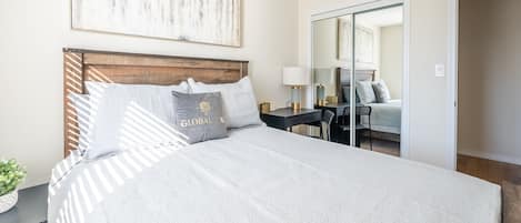 3 bedrooms, desk, iron/ironing board, travel crib