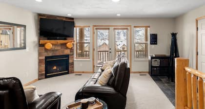 Ski & Lake Family Mountain Condo Getaway! Steps to hot tub, pool & game room