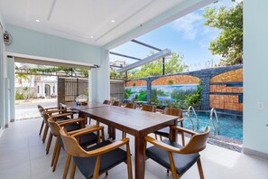 Outdoor dining - Gia Nguyen Villa (vũng tàu)
