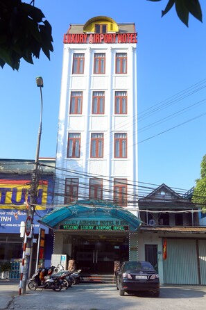Exterior - Luxury Airport Hotel & Travel (Hanoi)