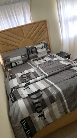 Rom – comfort | Sengetøy av topp kvalitet, senger med overmadrass og lydisolert